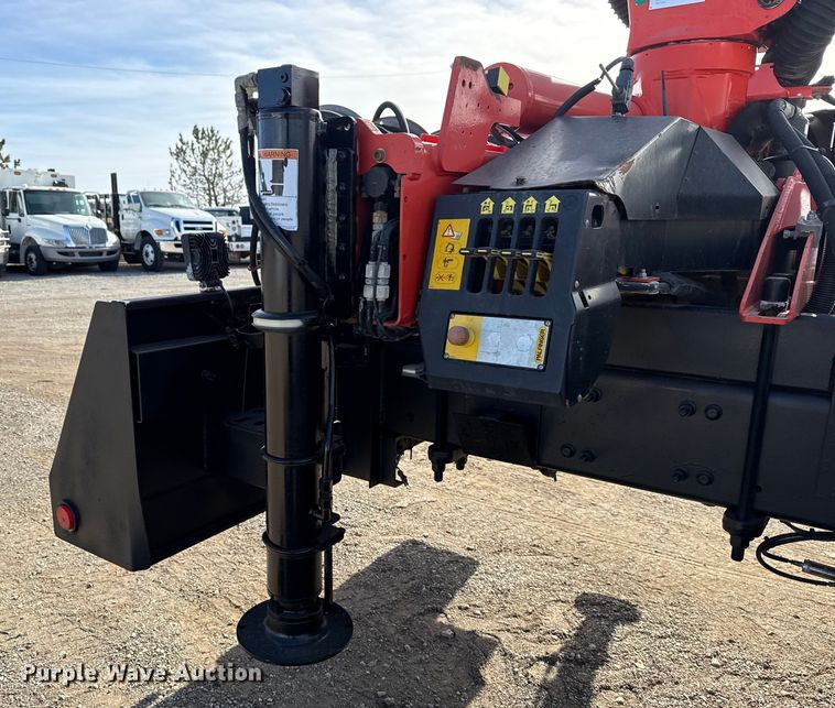 image for item EG2001 2013 Freightliner 108SD crane truck