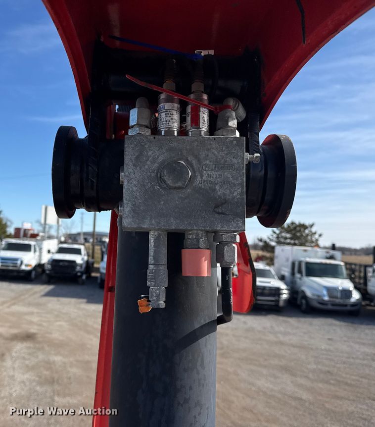 image for item EG2001 2013 Freightliner 108SD crane truck