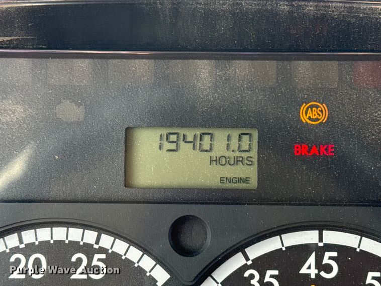 image for item EG2001 2013 Freightliner 108SD crane truck