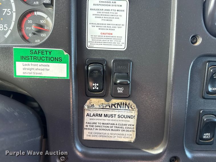 image for item EG2001 2013 Freightliner 108SD crane truck