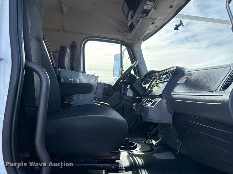 image for item EG2001 2013 Freightliner 108SD crane truck