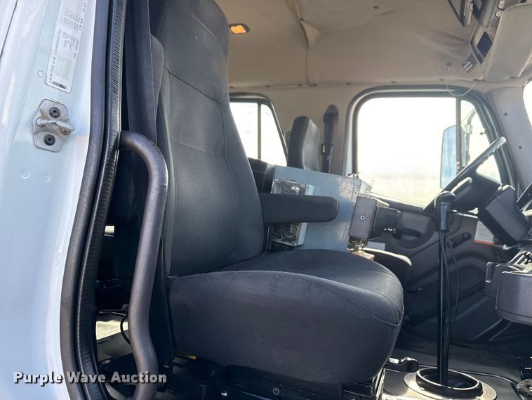 image for item EG2001 2013 Freightliner 108SD crane truck