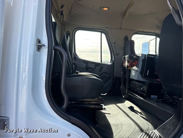 image for item EG2001 2013 Freightliner 108SD crane truck