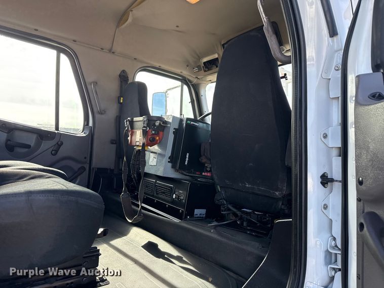 image for item EG2001 2013 Freightliner 108SD crane truck