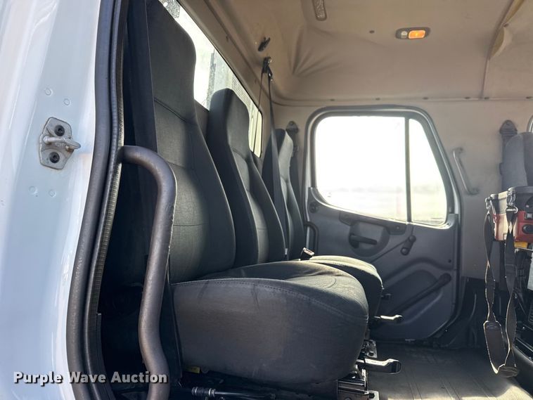 image for item EG2001 2013 Freightliner 108SD crane truck