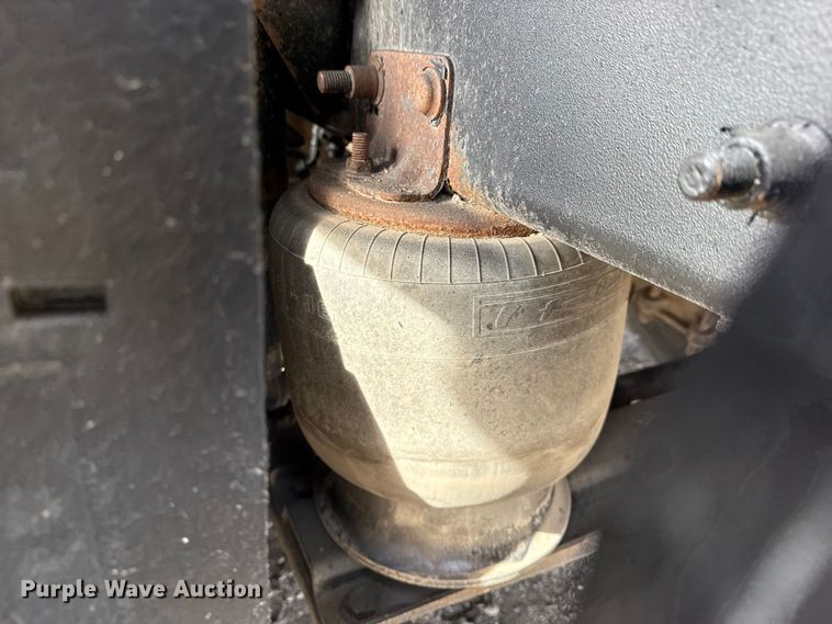 image for item EG2001 2013 Freightliner 108SD crane truck