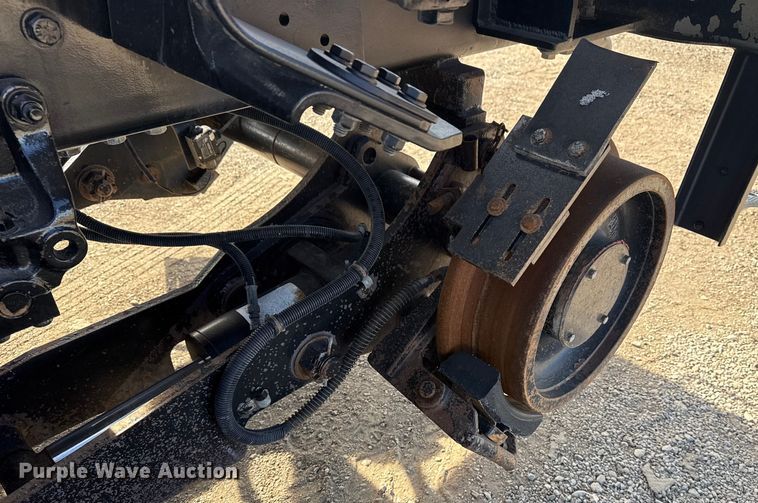 image for item EG2001 2013 Freightliner 108SD crane truck