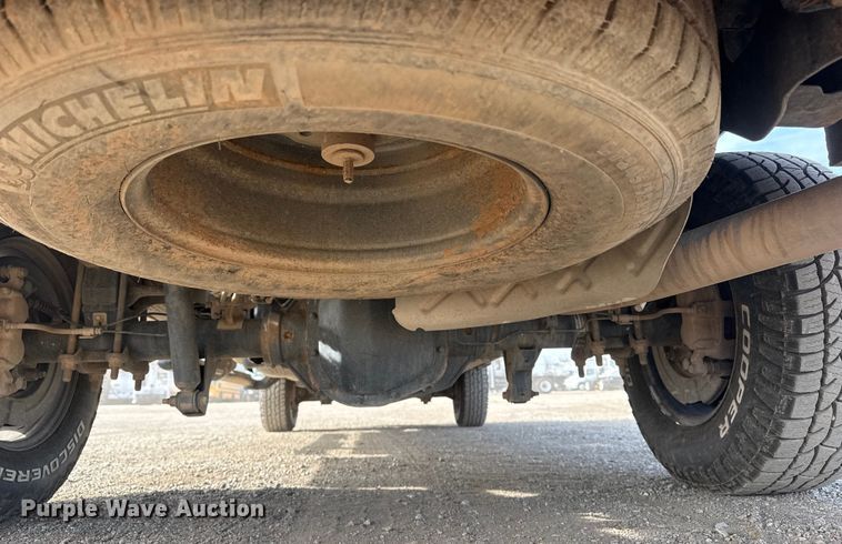 image for item EG2004 2019 Ford F250 XL Ext. Cab pickup truck