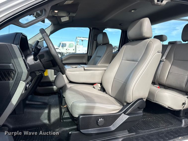 image for item EG2004 2019 Ford F250 XL Ext. Cab pickup truck