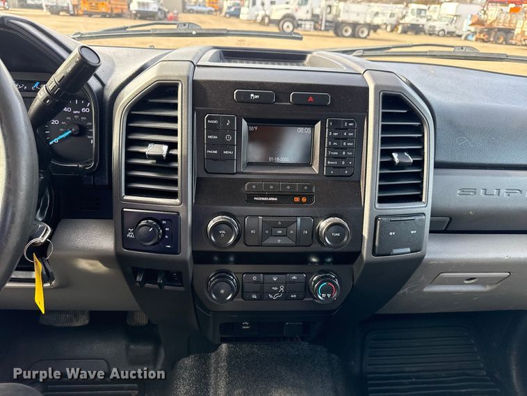 image for item EG2004 2019 Ford F250 XL Ext. Cab pickup truck