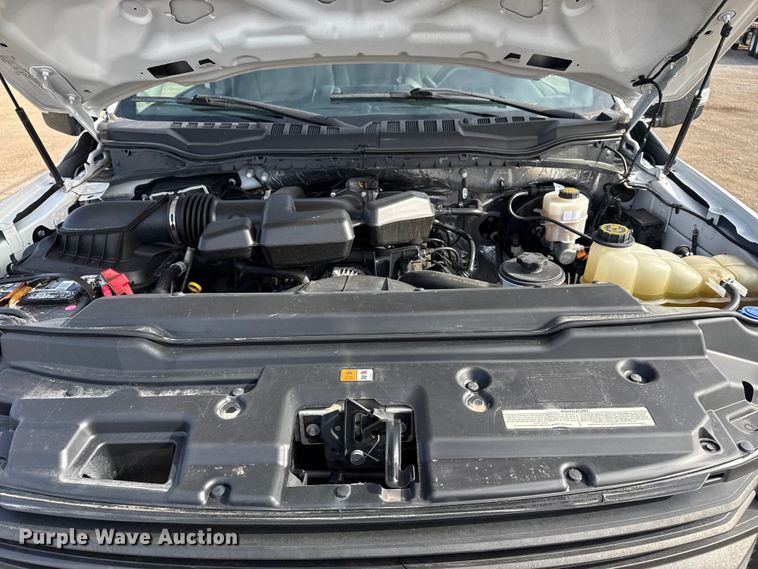 image for item EG2004 2019 Ford F250 XL Ext. Cab pickup truck