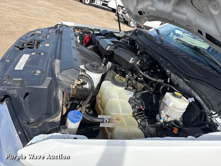 image for item EG2004 2019 Ford F250 XL Ext. Cab pickup truck