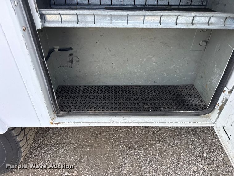 image for item EG2006 2011 Chevrolet Silverado 3500HD Ext. Cab utility bed pickup truck