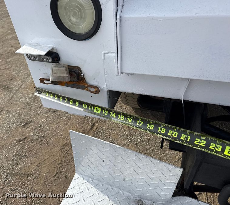 image for item EG2006 2011 Chevrolet Silverado 3500HD Ext. Cab utility bed pickup truck