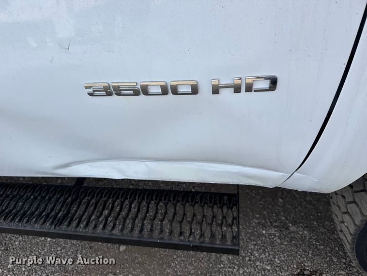 image for item EG2006 2011 Chevrolet Silverado 3500HD Ext. Cab utility bed pickup truck