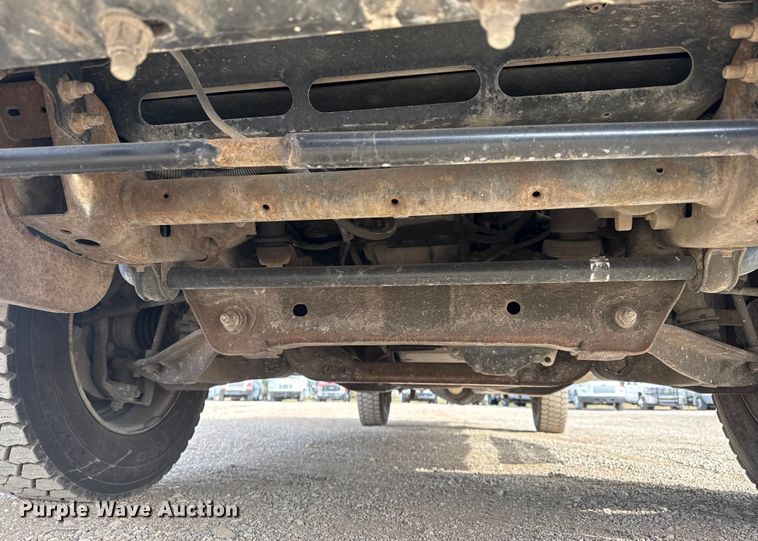 image for item EG2006 2011 Chevrolet Silverado 3500HD Ext. Cab utility bed pickup truck