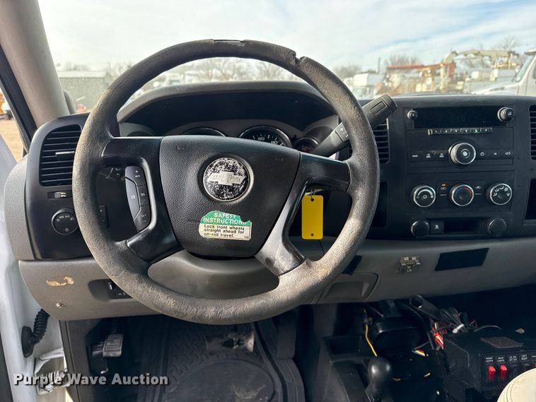 image for item EG2006 2011 Chevrolet Silverado 3500HD Ext. Cab utility bed pickup truck