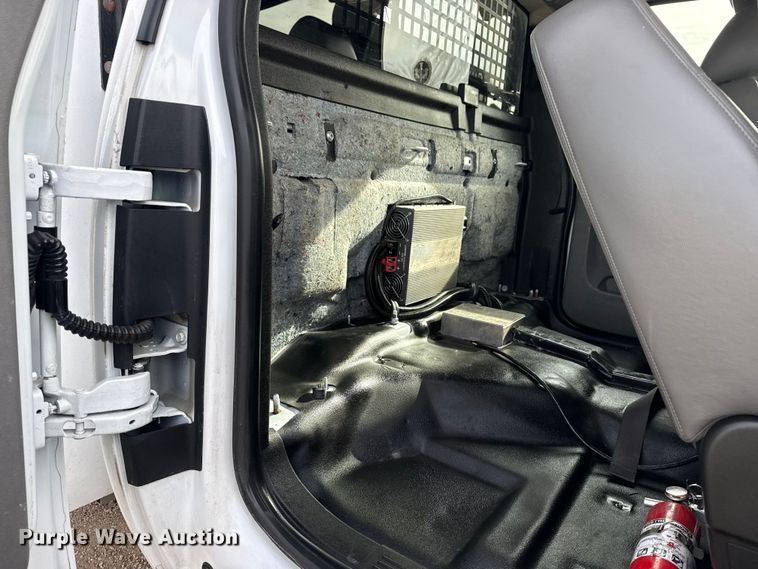 image for item EG2006 2011 Chevrolet Silverado 3500HD Ext. Cab utility bed pickup truck