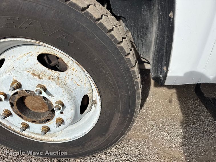 image for item EG2006 2011 Chevrolet Silverado 3500HD Ext. Cab utility bed pickup truck