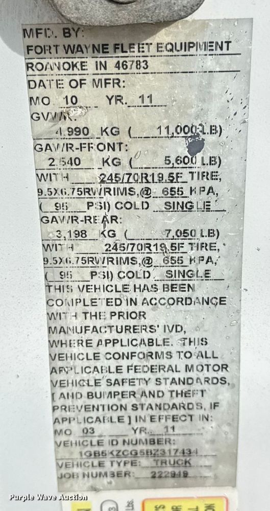 image for item EG2006 2011 Chevrolet Silverado 3500HD Ext. Cab utility bed pickup truck