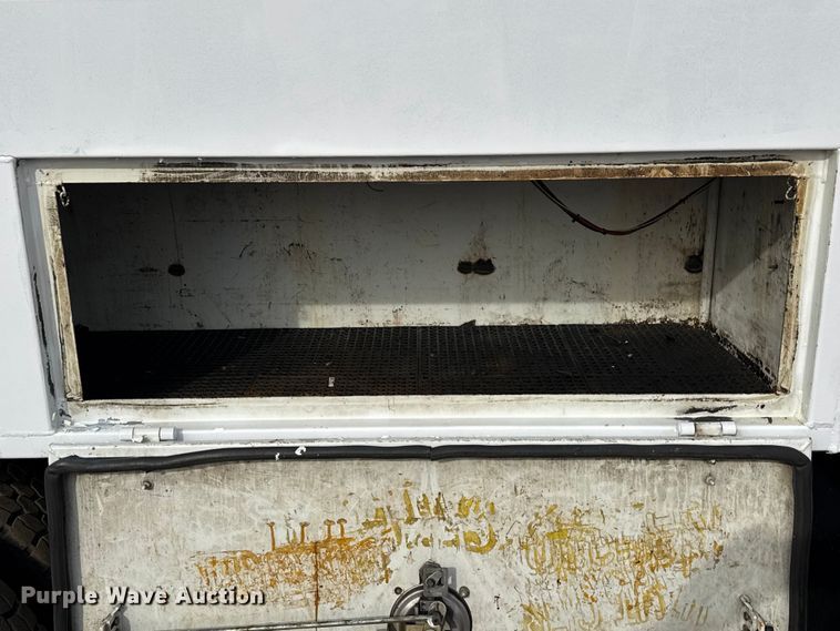 image for item EG2007 2014 Freightliner 108SD crane truck