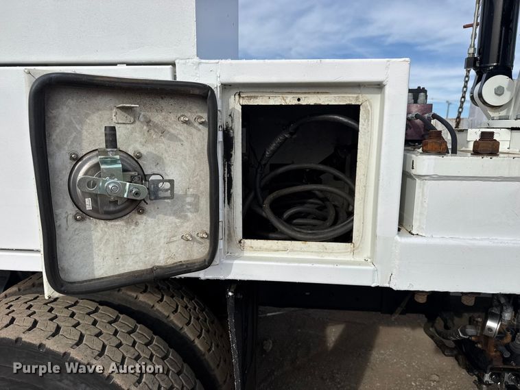 image for item EG2007 2014 Freightliner 108SD crane truck