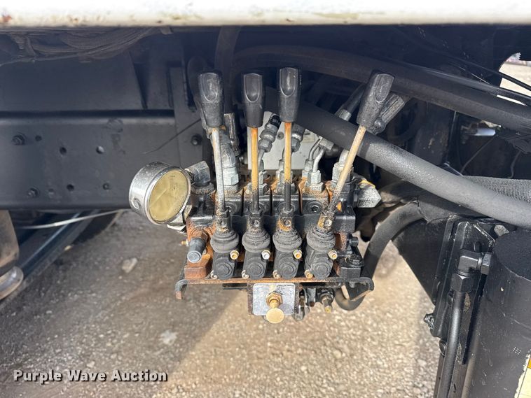 image for item EG2007 2014 Freightliner 108SD crane truck