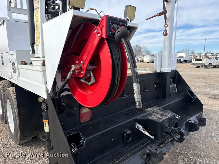 image for item EG2007 2014 Freightliner 108SD crane truck