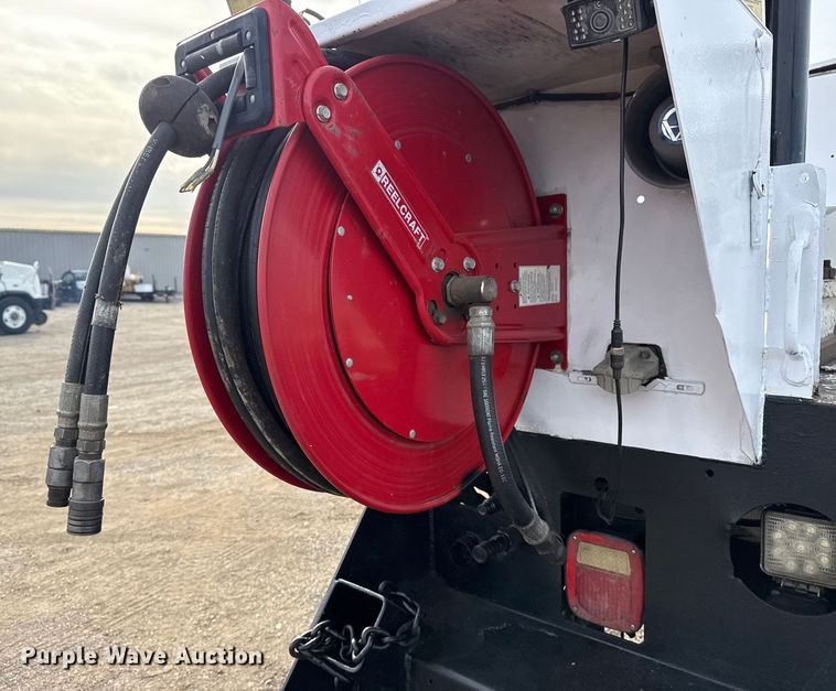 image for item EG2007 2014 Freightliner 108SD crane truck