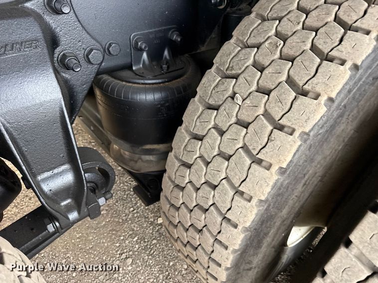 image for item EG2007 2014 Freightliner 108SD crane truck