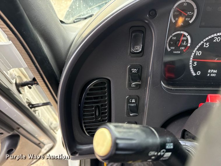 image for item EG2007 2014 Freightliner 108SD crane truck