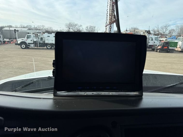 image for item EG2007 2014 Freightliner 108SD crane truck