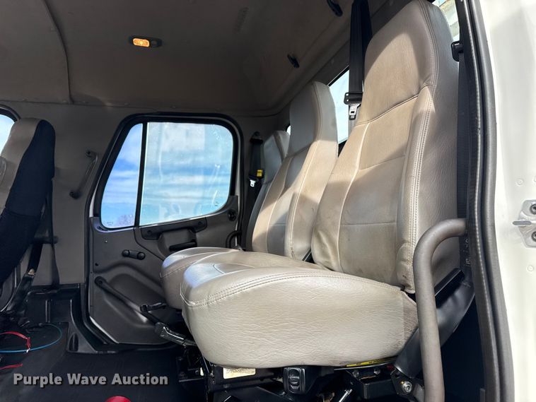 image for item EG2007 2014 Freightliner 108SD crane truck