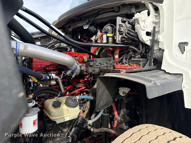 image for item EG2007 2014 Freightliner 108SD crane truck