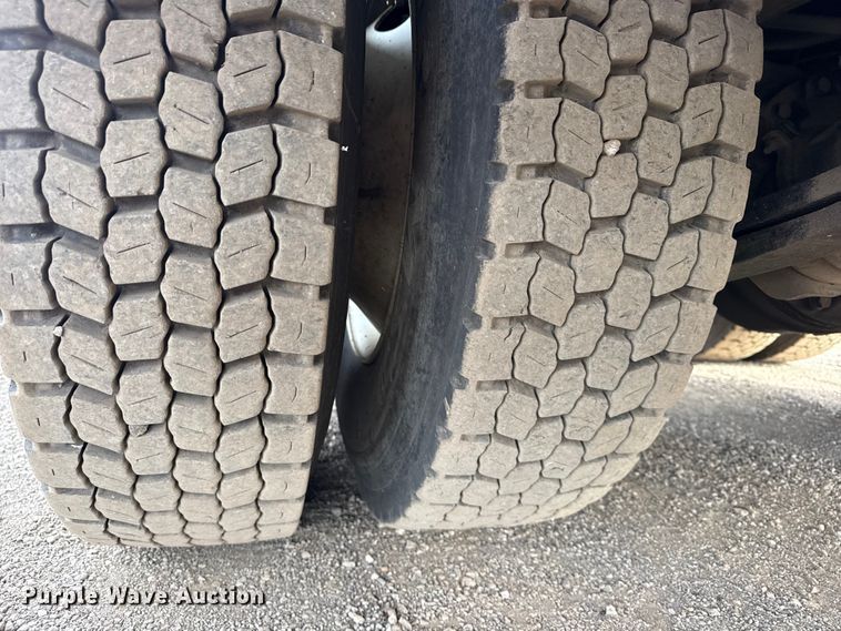 image for item EG2007 2014 Freightliner 108SD crane truck