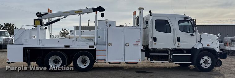 image for item EG2008 2016 Freightliner 108SD crane truck