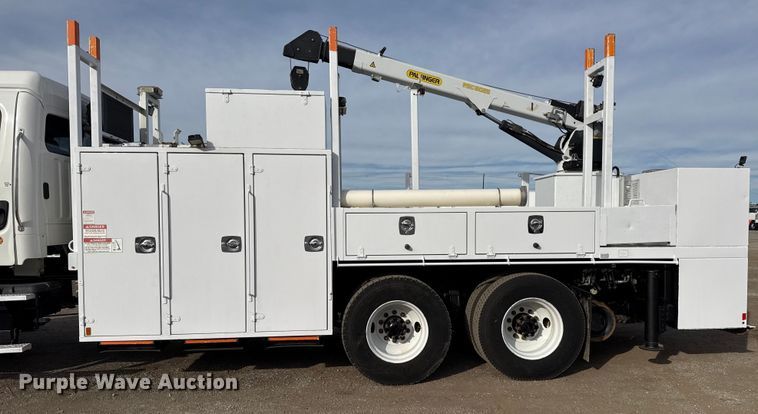 image for item EG2008 2016 Freightliner 108SD crane truck