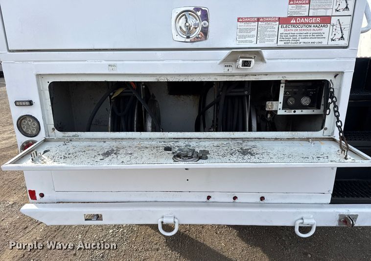 image for item EG2008 2016 Freightliner 108SD crane truck