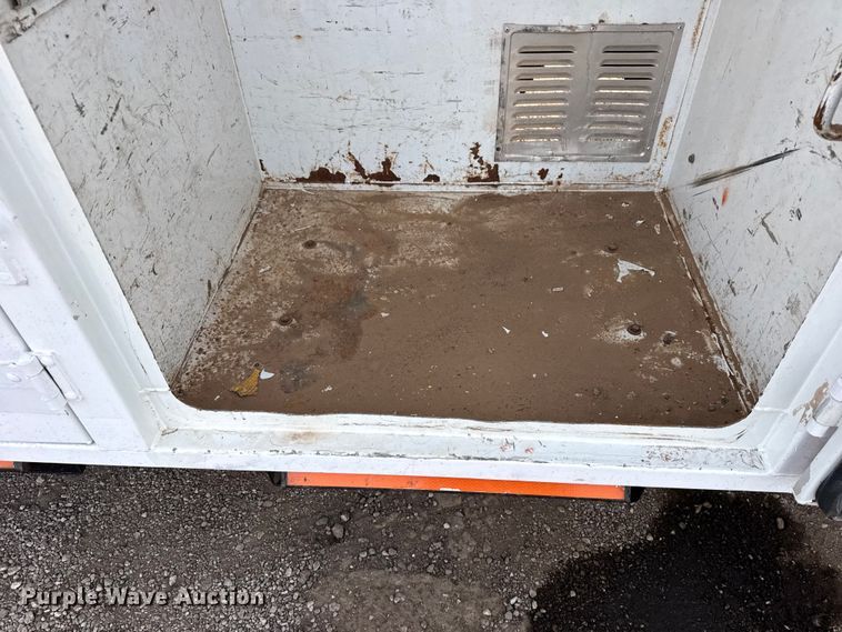 image for item EG2008 2016 Freightliner 108SD crane truck