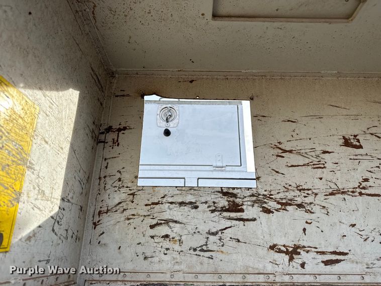 image for item EG2008 2016 Freightliner 108SD crane truck