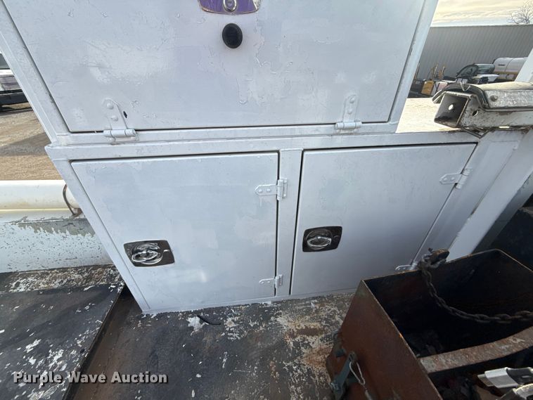 image for item EG2008 2016 Freightliner 108SD crane truck