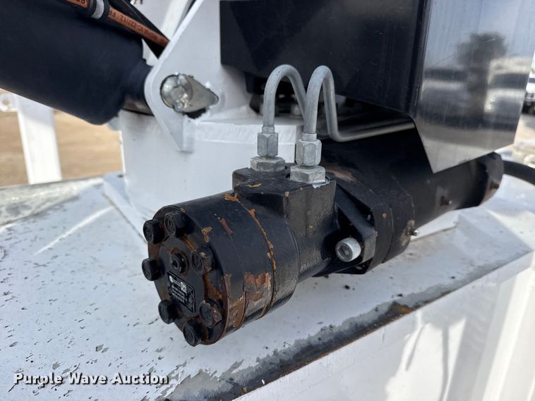 image for item EG2008 2016 Freightliner 108SD crane truck