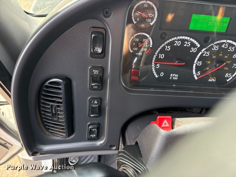 image for item EG2008 2016 Freightliner 108SD crane truck