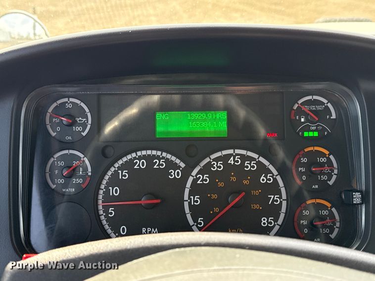 image for item EG2008 2016 Freightliner 108SD crane truck