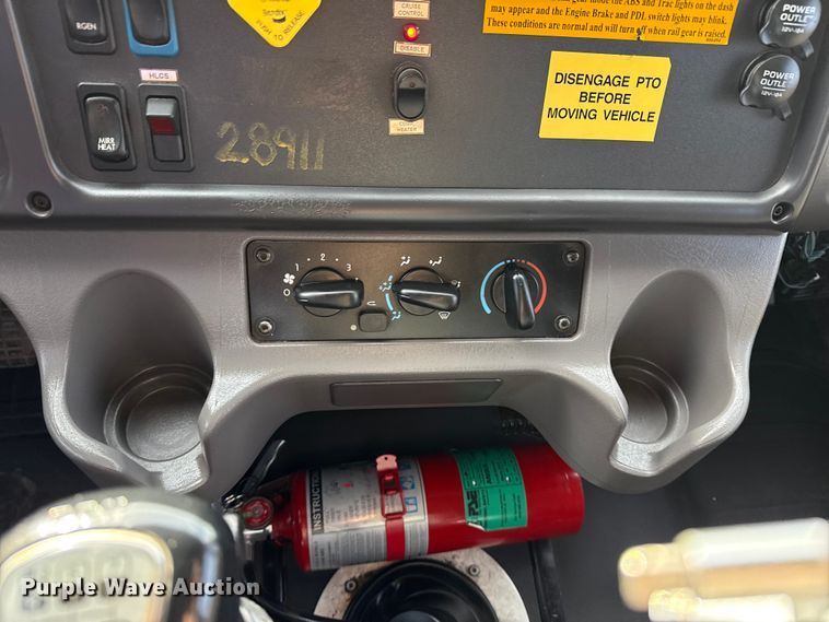 image for item EG2008 2016 Freightliner 108SD crane truck