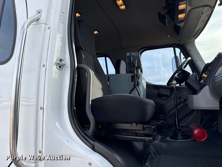 image for item EG2008 2016 Freightliner 108SD crane truck