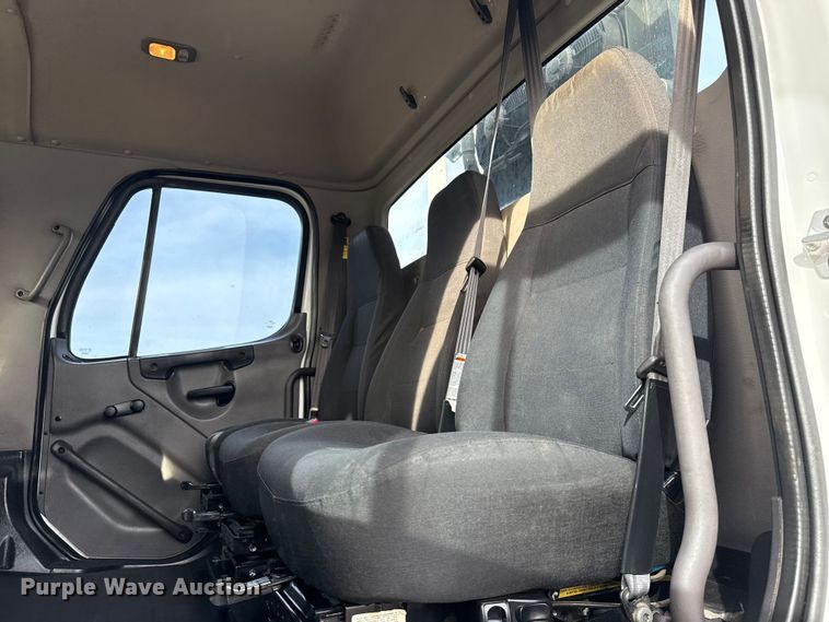 image for item EG2008 2016 Freightliner 108SD crane truck