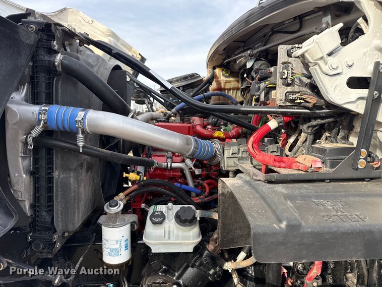 image for item EG2008 2016 Freightliner 108SD crane truck