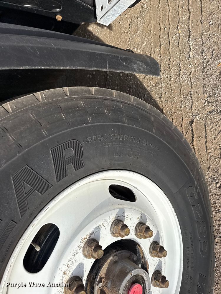 image for item EG2008 2016 Freightliner 108SD crane truck