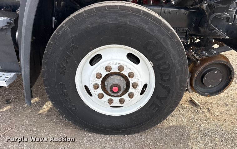 image for item EG2008 2016 Freightliner 108SD crane truck